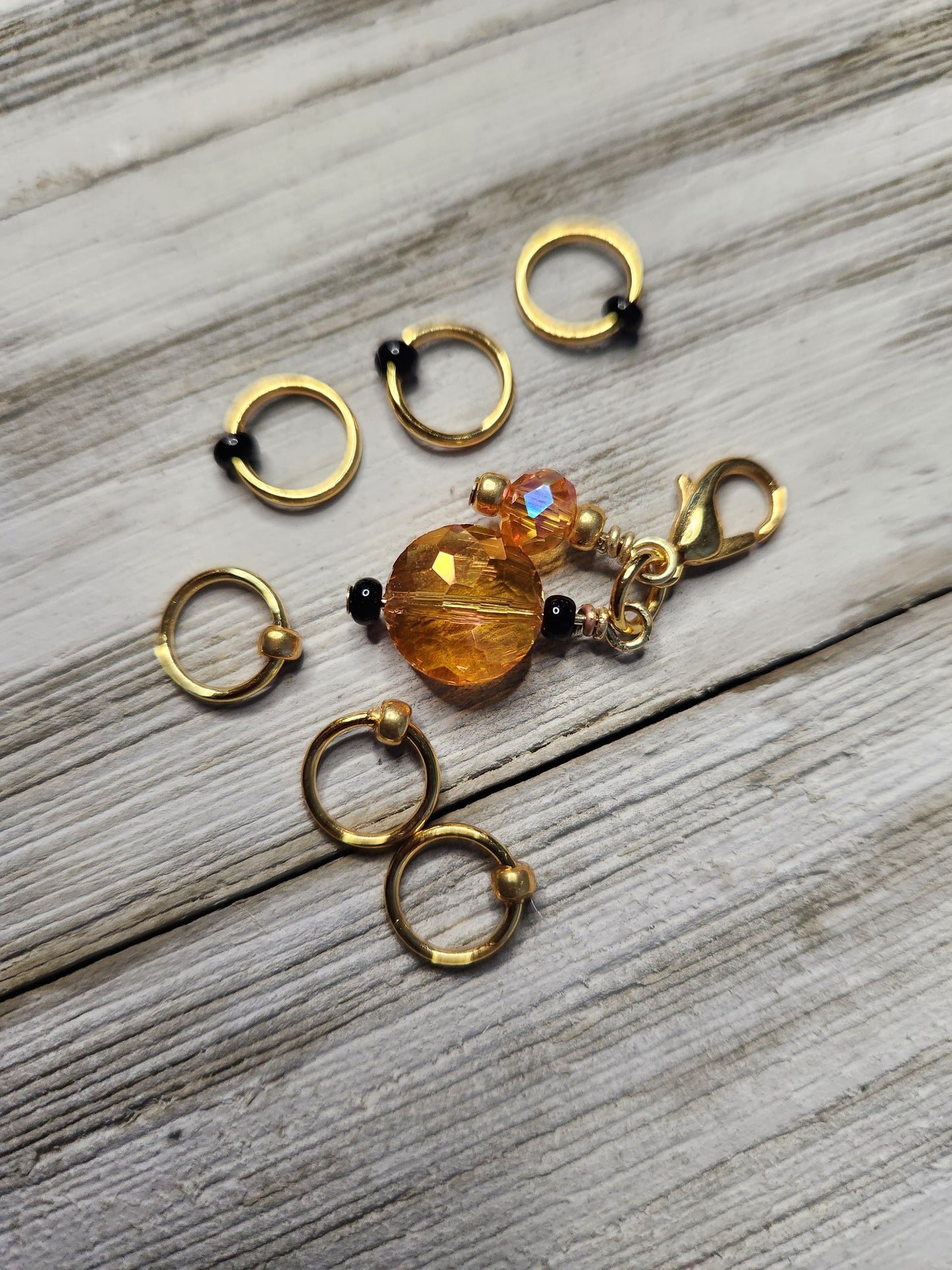 Knitting Stitch Markers & Progress Keeper